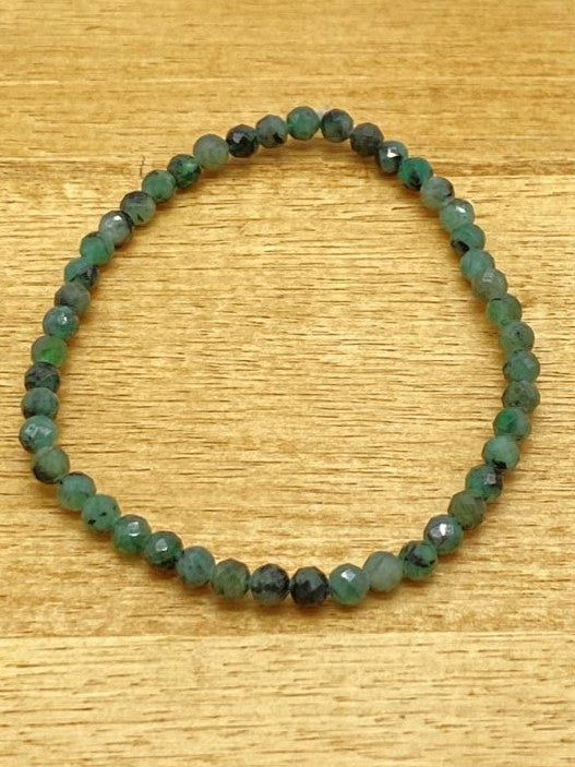 Emerald bracelet 4mm balls faceted