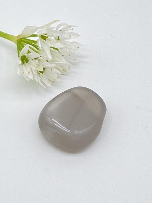 Moonstone grey AA teardrop stone drilled