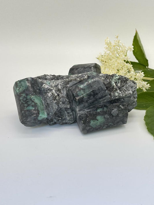 Emerald crystal specimen