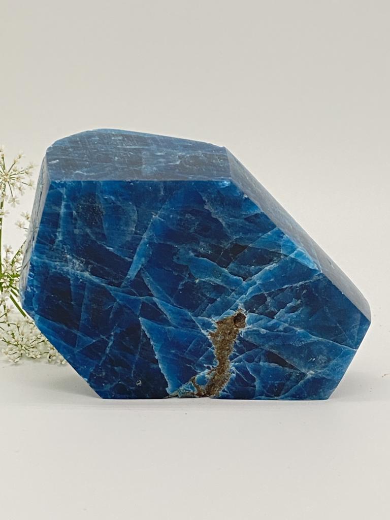 Apatite crystal polished