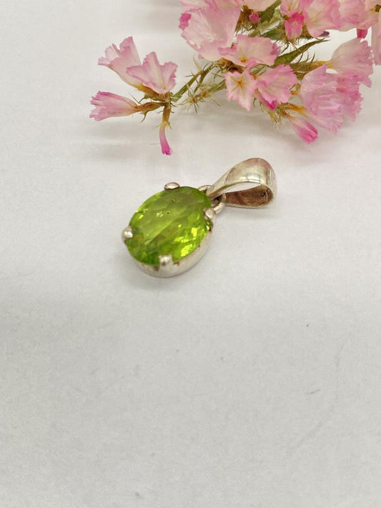 Peridot pendant 925 silver