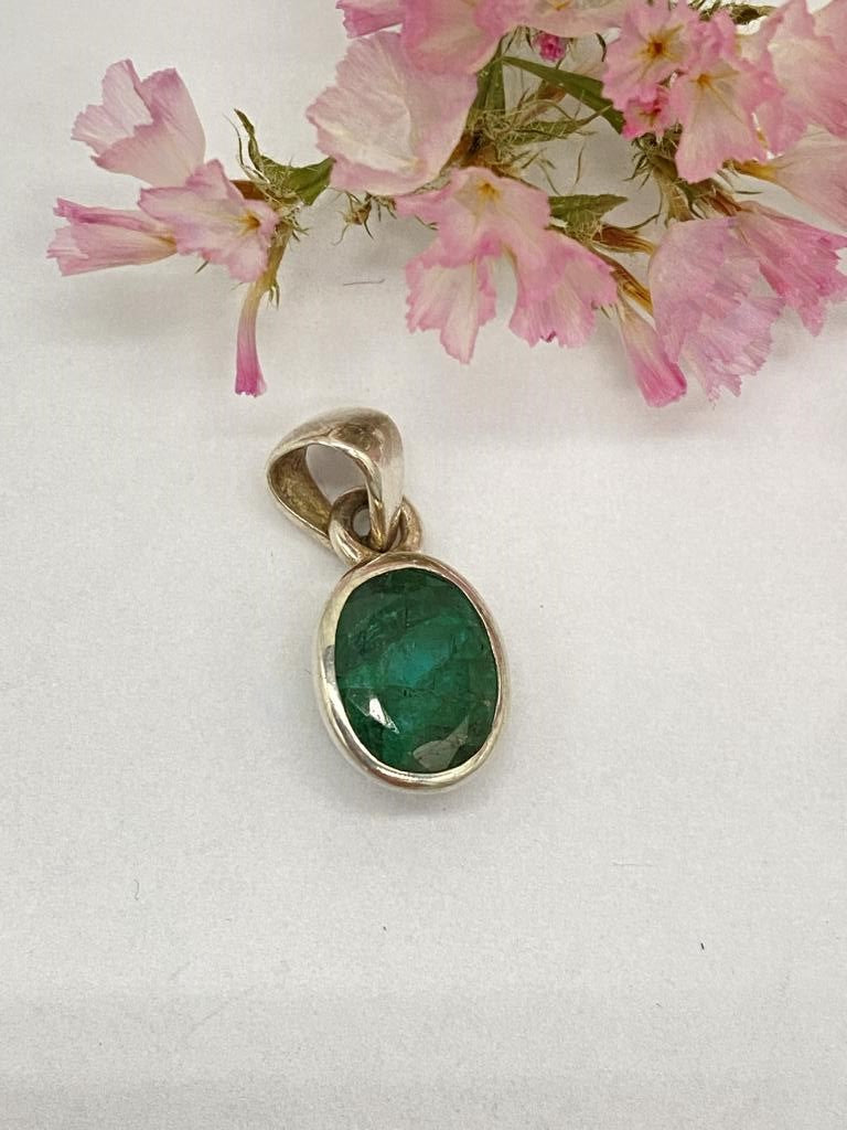 Emerald pendant 925 silver