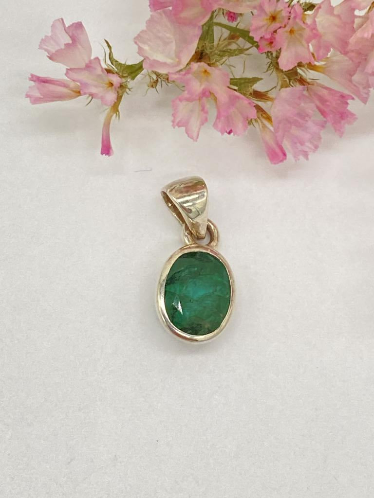 Emerald pendant 925 silver