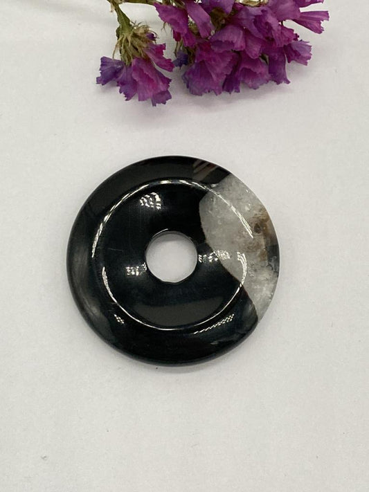 Agate black and white donut 40mm